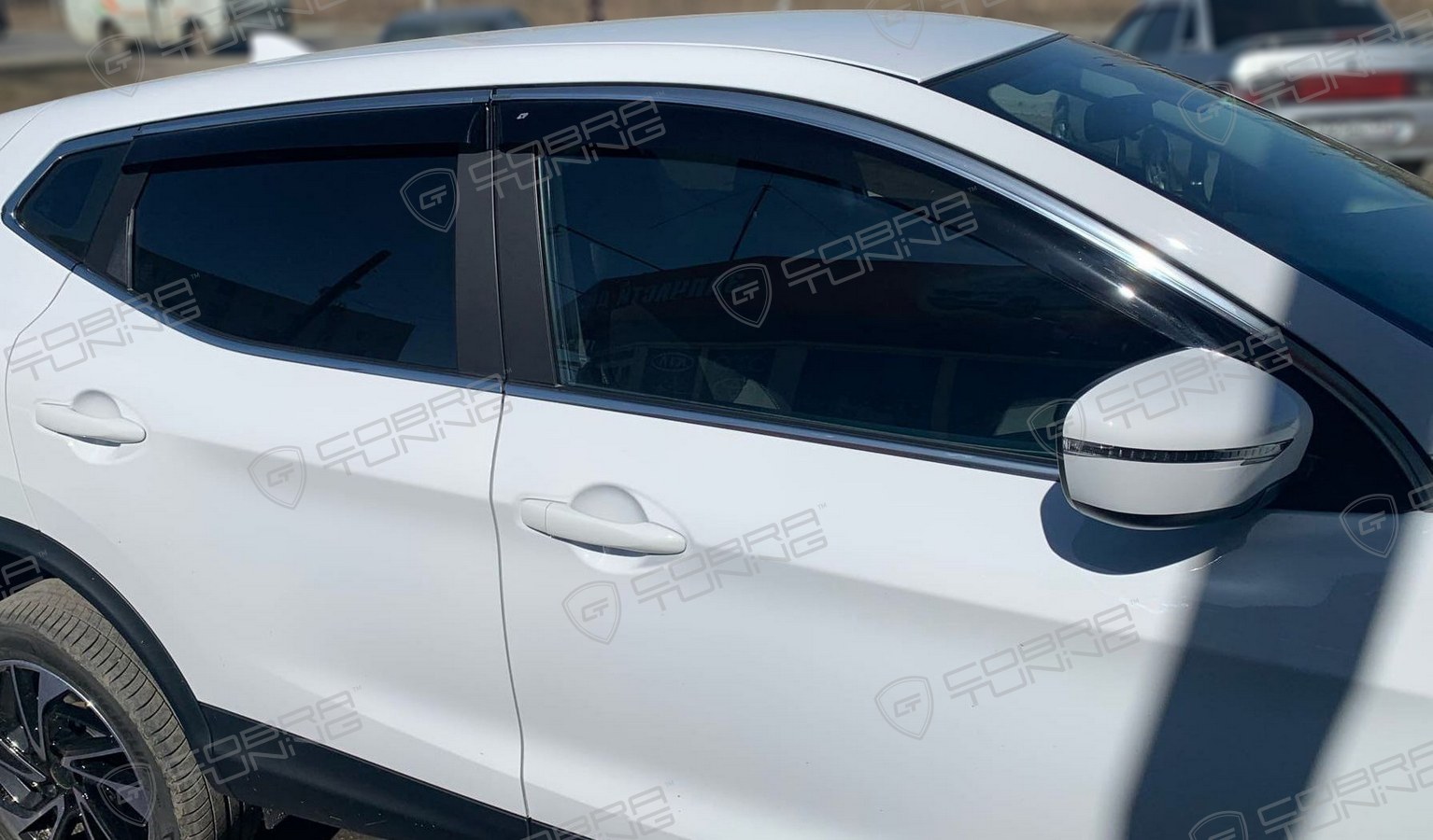 Отзыв - ветровики на окна Nissan Qashqai II 2014