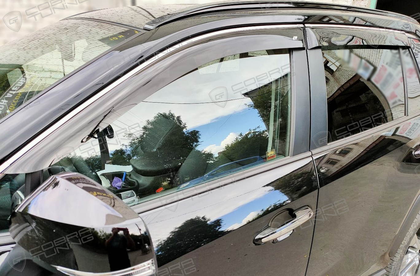 Отзыв - ветровики Cobra Tuning на окна Тойота Рав 4 2019