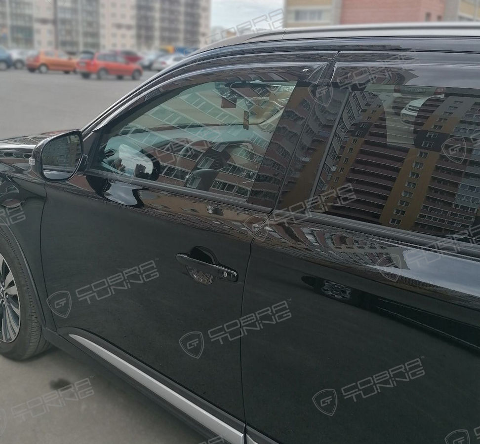 Отзыв - дефлекторы Кобра Тюнинг на окна Mitsubishi Outlander III 2012