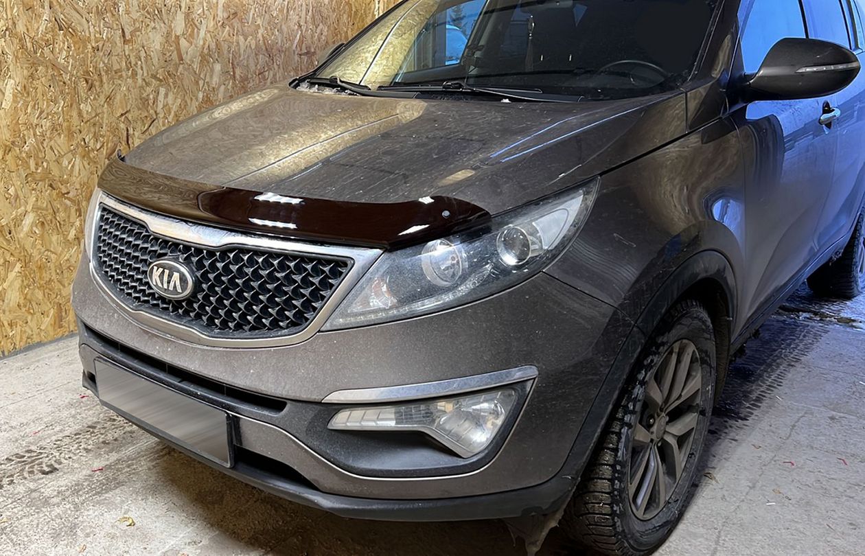 Дефлектор капота Kia Sportage III 2010-2015 с загибом